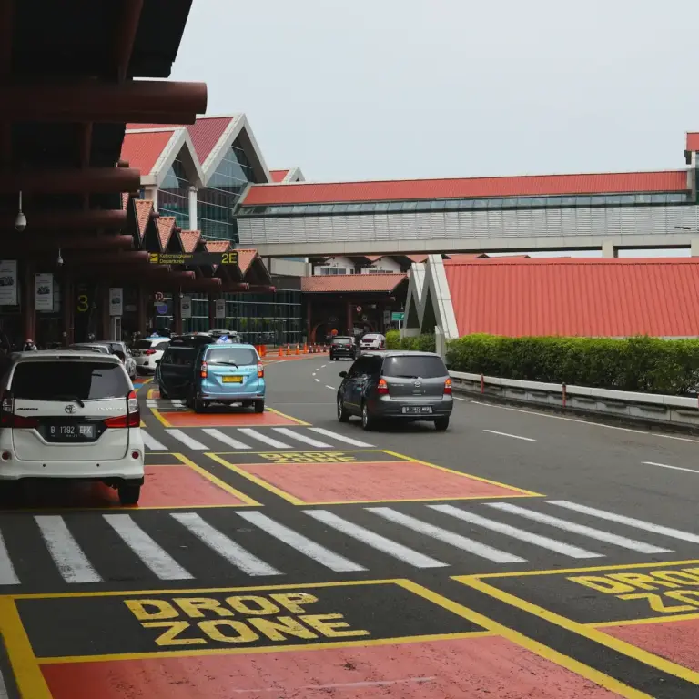 Why Airport Delivery is a Game-Changer for International Customers